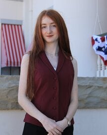 Emma Grimes headshot