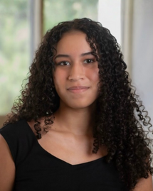 Ananda Eaton headshot