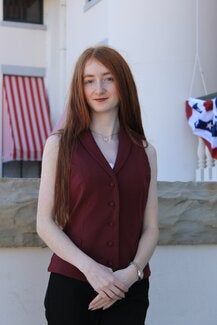 Emma Grimes headshot
